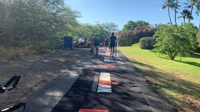 Following the course on two wheels.